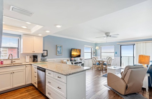 North Redington Beach Condo | Emerald Isle 401 Beautiful Updates! Beach Front|Amazing view from Balcony!