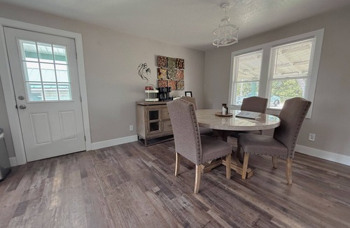 St. Robert House | Emerald & Ivory Cottage