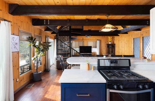Lake Arrowhead House | Emerald Lake View Loft | Gather Play Rejuvenate