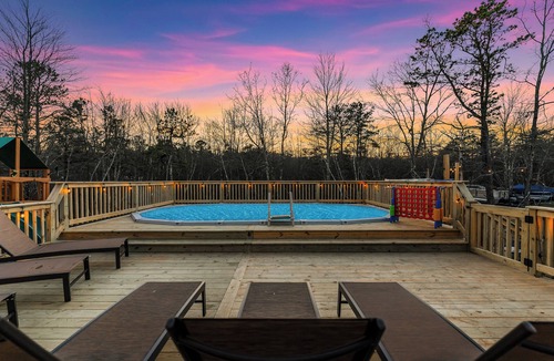 Long Pond House | Emerald Luxe Retreat – Lake Hot Tub Sauna