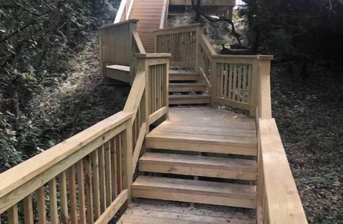 Emerald Isle Apartment | Emerald Mermaid cozy studio apt private beach access including parking & shower
