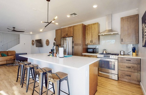 Downtown Albuquerque House | Emerald Mountain - Townhome with Mountain Views!