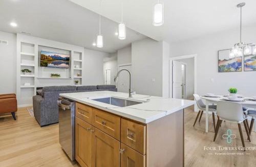 Hermiston House | Emerald Retreat 3BR | Work-Ready | Fast Wi-Fi