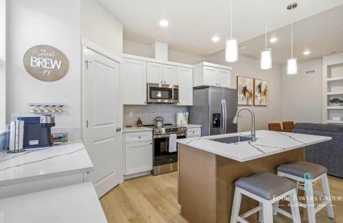 Hermiston House | Emerald Retreat 3BR | Work-Ready | Fast Wi-Fi