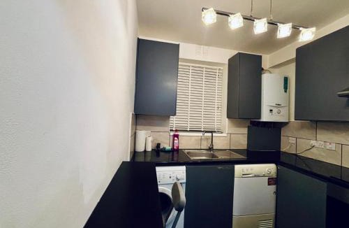 Larkswood House | Emerald Room