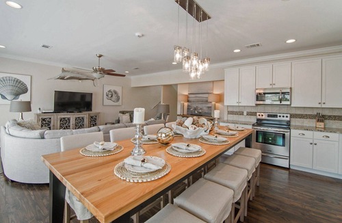 Avalon Beach Estates House | EMERALD SERENITY: Beautiful Home with Private Pool, Golf Cart! Steps to Beach!