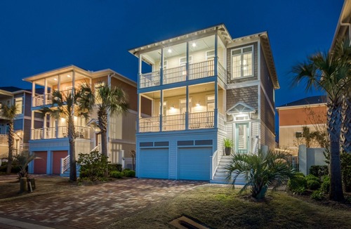 Avalon Beach Estates House | EMERALD SERENITY: Beautiful Home with Private Pool, Golf Cart! Steps to Beach!