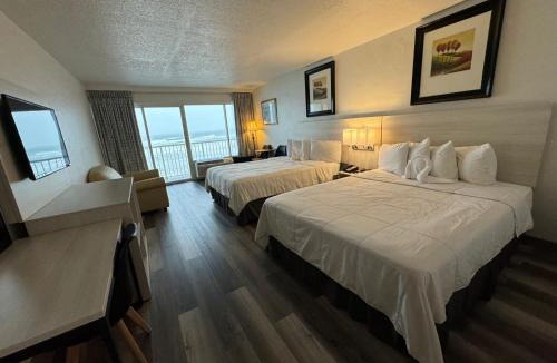 Daytona Beach Shores Hotel | Emerald Shores Hotel - Daytona Beach