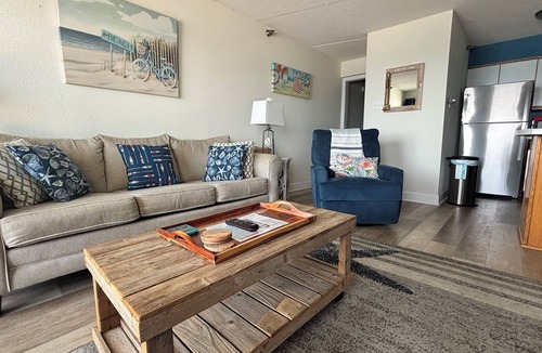 Orange Beach Apartment | Emerald Skye 31-1 Bedroom, Beach Front