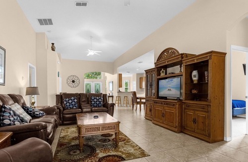 Seasons House | Emerald Villa 4 Bed -Pool&Sp