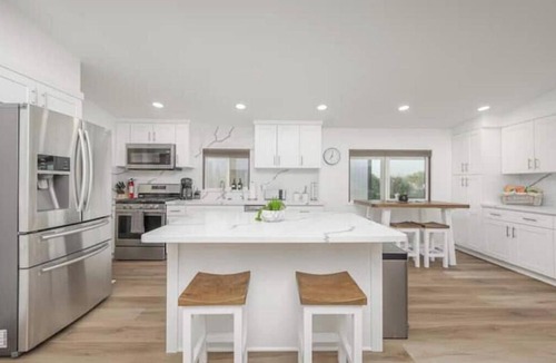 Bullhead City House | Emerald Water
