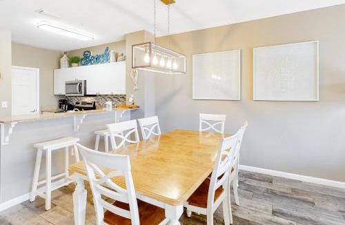 Frangista Beach Apartment | Emerald Waters #108