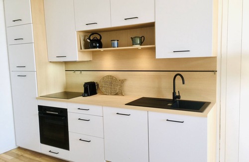 Cancale Apartment | Emeraude Appart. 100% renovated, front row seat to Mont St-Michel Bay