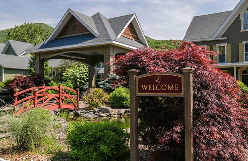 Mount Tremper Hotel | Emerson Resort & Spa