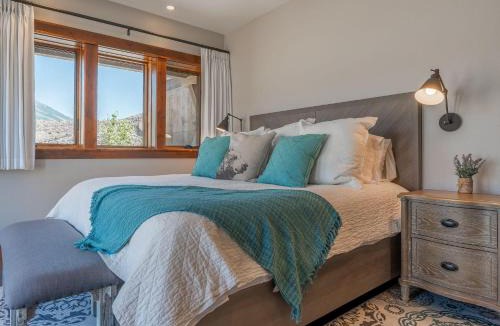 Pray House | Emigrant Peak Lodge