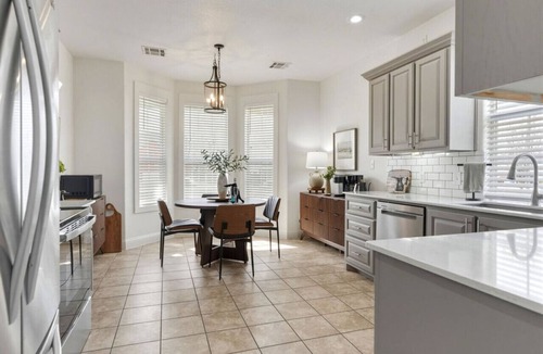 Ada House | Emily House | 3 King Beds | Pet Friendly