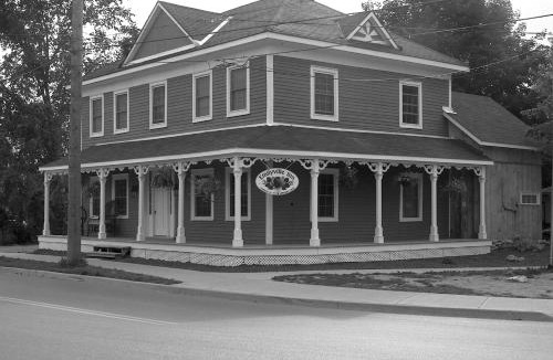 Campbellford Bed & Breakfast | Emilyville Inn