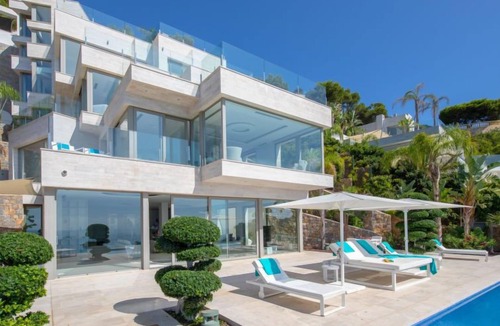 Cap de la Nau House | Emma on the Roc by Interhome
