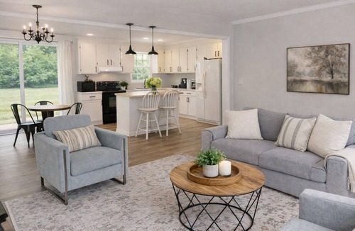Albertson House | Emma's Sunpine Cottage