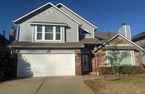 South Tulsa Apartment | Emmanuel House