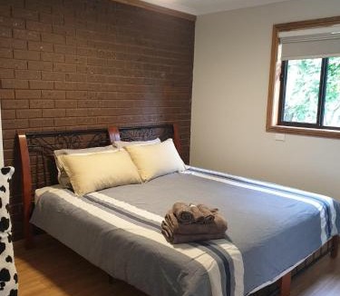 Wooragee House | Emmasprings Retreat