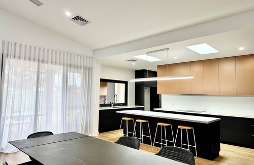 Moama House | Emmylou Escape - Sleeps 16