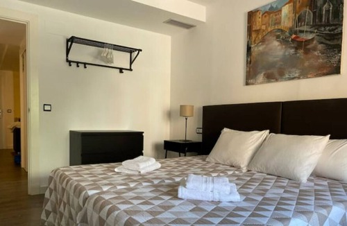 Zaragoza Old Town Apartment | Emperor Caesar Apartments