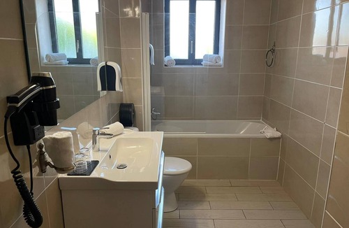 Faubourg Hotel | Empire Hotel