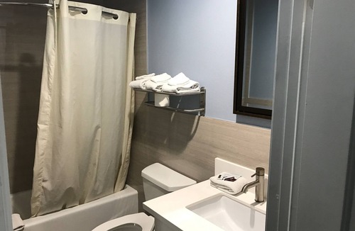 Park Mesa Heights Hotel | Empire Inn Motel