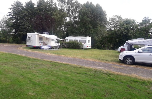 Saint-Denis-du-Maine Apartment | Emplacement camping Nu