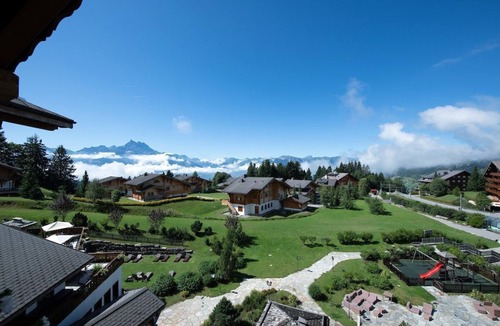 Villars-sur-Ollon Condo | Emplacement de Choix pour 16 | Wi-Fi Gratuit + Spa