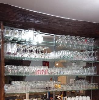 Beaufay Other | Emplacement tente proche d'une mare .