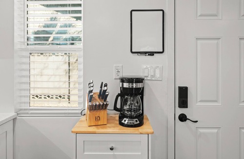 Garfield Apartment | Empress Retreat in the Heart of Downtown Phoenix