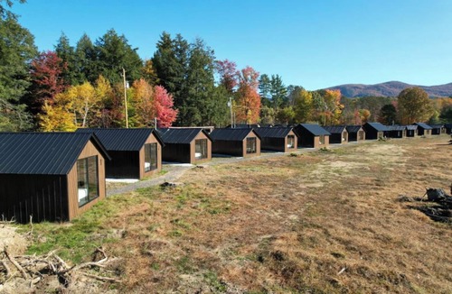 Brandon Cabin | Emrose Luxury Cabins 4