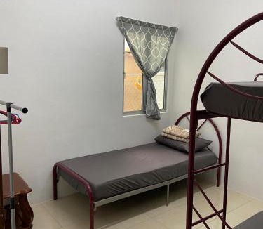 Larut House | EmyNuar Homestay