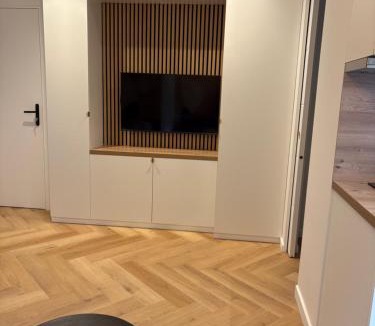 Centre-ville rive gauche Apartment | En Aparté Théâtre, Studio au cœur de Laval