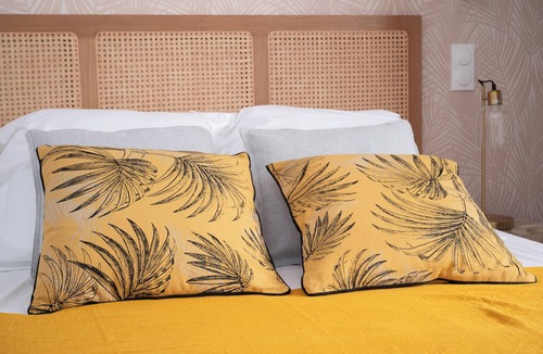 Cerbere House | En bord de mer ! Chambre cosy 12m² + piscine