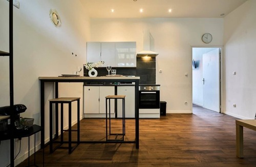 Tourcoing Apartment | En déplacement 2, Wifi, 10 minutes de la gare