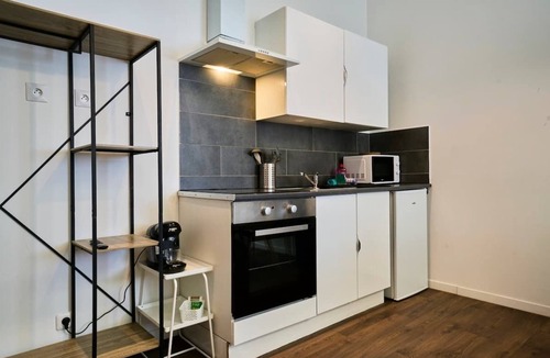 Tourcoing Apartment | En déplacement 3, Accès gare et métro 10mn