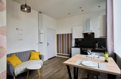 Tourcoing Apartment | En Déplacement 5, Calme et lumineux