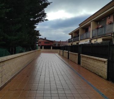 Haro House | EN EL CORAZON DEL BARRIO DE LA ESTACIÓN