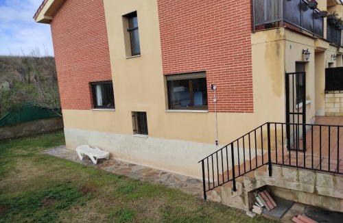 Haro House | EN EL CORAZON DEL BARRIO DE LA ESTACIÓN