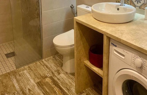 Orient Bay Apartment | Enclosed garden apartment