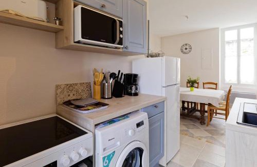Beauvoir-sur-Mer House | En plein centre, jolie maison pour 6 avec jardin