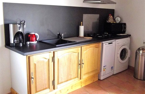 Vedene Apartment | En Provence < Appart-Villa for 2 pers > in lovely Village next to Avignon