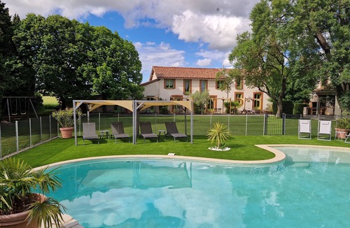 Labastide-d'Anjou Cottage | En Rouger Le Grain d'orge gîte (2 bedrooms, air conditioned, heated pool, sauna)