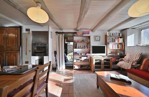 Bonac-Irazein House | En so de Gusti