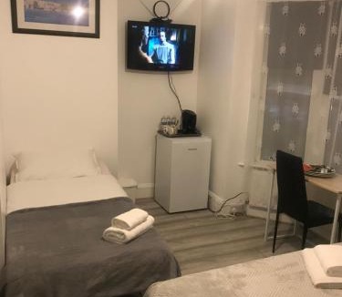 Plumstead House | En Suite Double Room 2