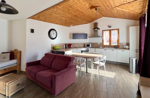 Faucon-de-Barcelonnette Apartment | En toute amitié .
