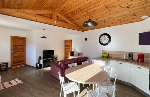 Faucon-de-Barcelonnette Apartment | En toute amitié .